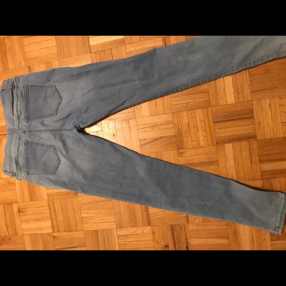Light wash jeans - Picture 3 of 3